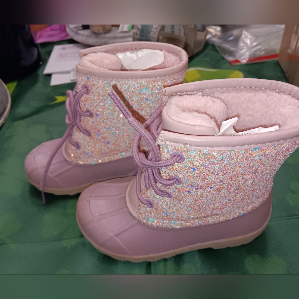 Girls Size 10, Wonder Nation Pink Glitter Winter Boots - Picture 2 of 4